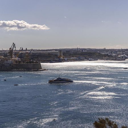 Harbour View - Large 2Br Apartment فاليتا المظهر الخارجي الصورة