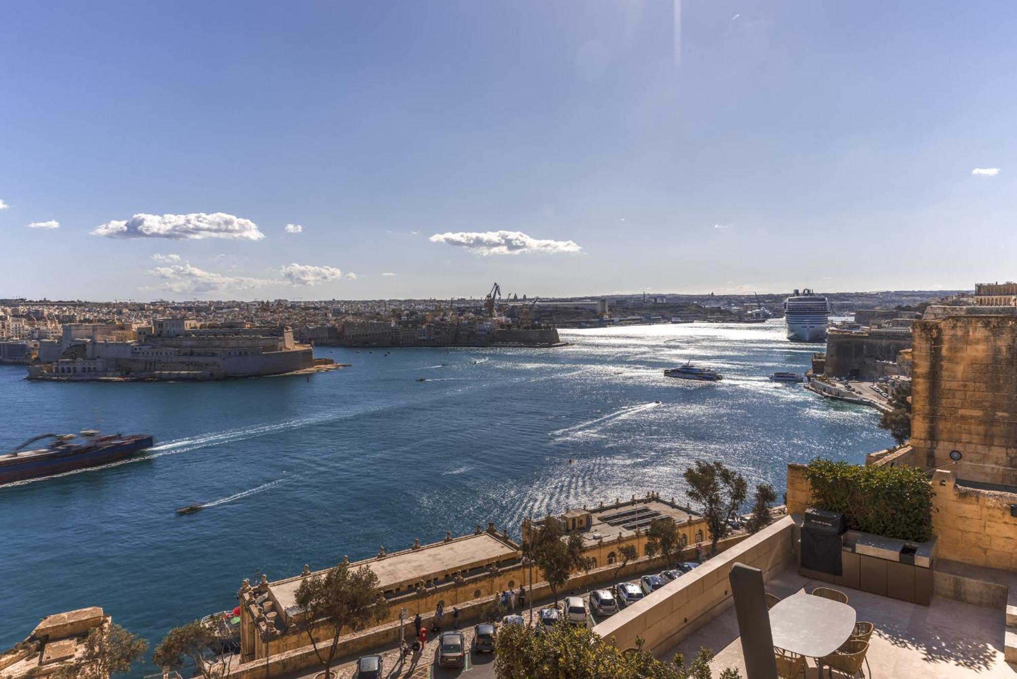 Harbour View - Large 2Br Apartment فاليتا المظهر الخارجي الصورة