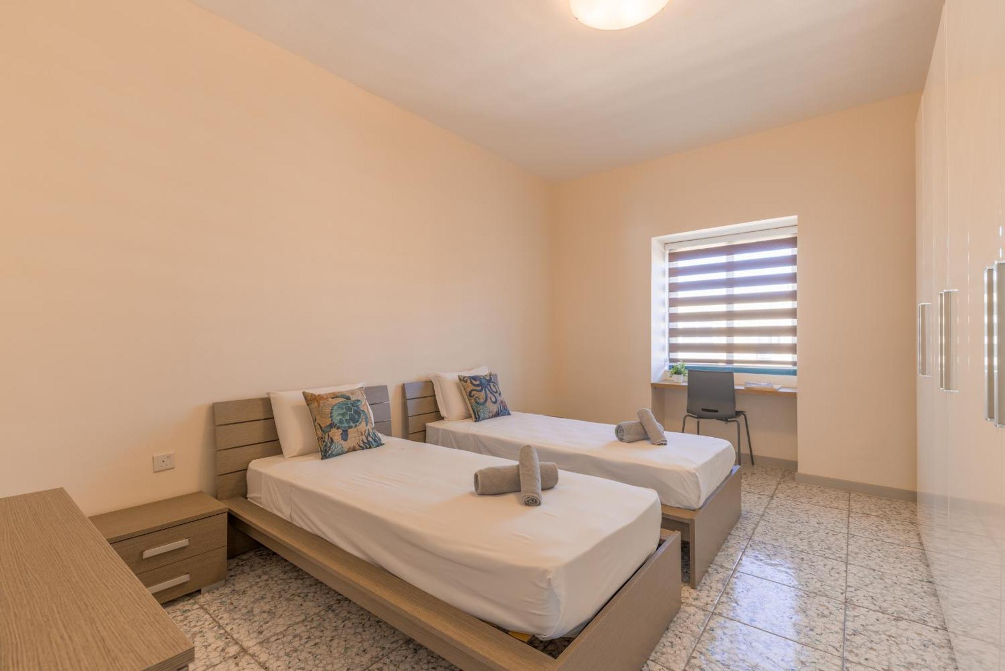 Harbour View - Large 2Br Apartment فاليتا المظهر الخارجي الصورة